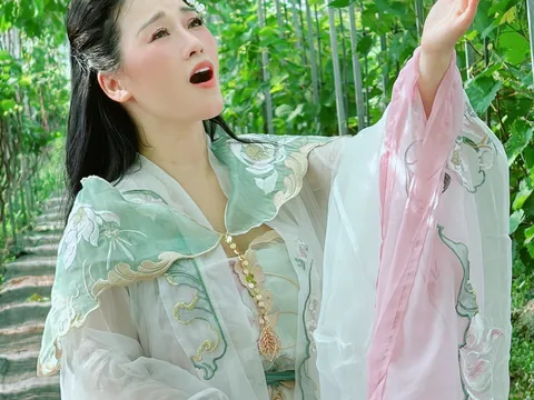 NSƯT Hương Giang ra mắt MV “Thương Cha” hưởng ứng Ngày Của Cha năm 2024