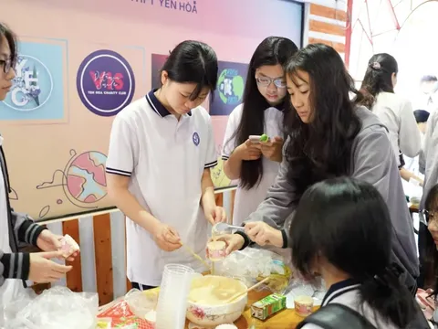 Viện Khoa học Giáo dục Toàn cầu tư vấn hướng nghiệp cho học sinh Trường THPT Yên Hoà